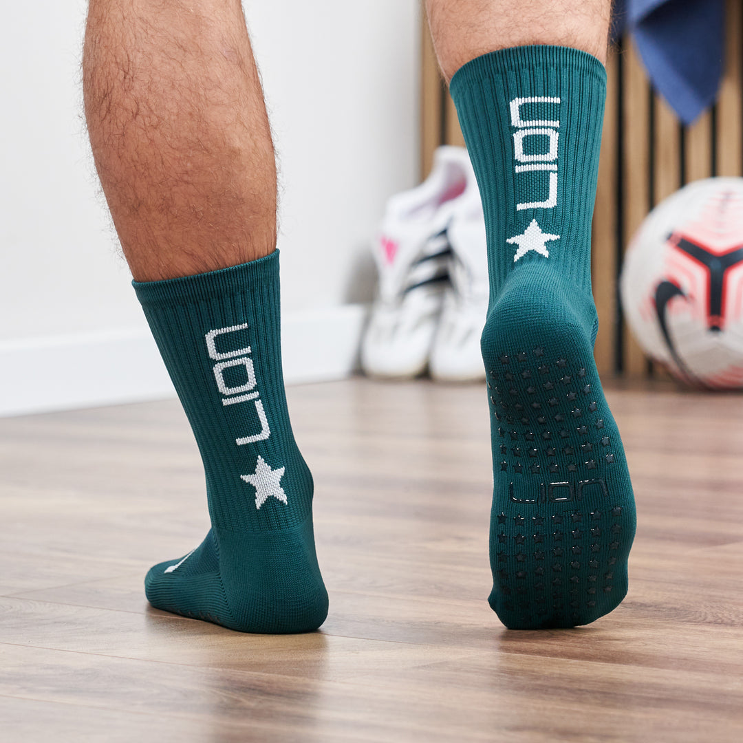 High Quality Anti Slip Gold Youth Soccer Socks For Men And Women
